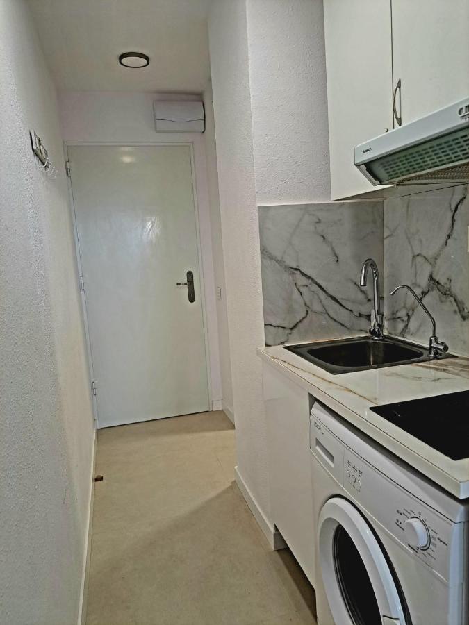 Apartament Comfortable Studio With Sea View Benidorm Zewnętrze zdjęcie